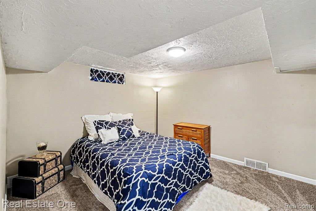 769 Manordale Court, Milford, MI 48381 — Photo 19