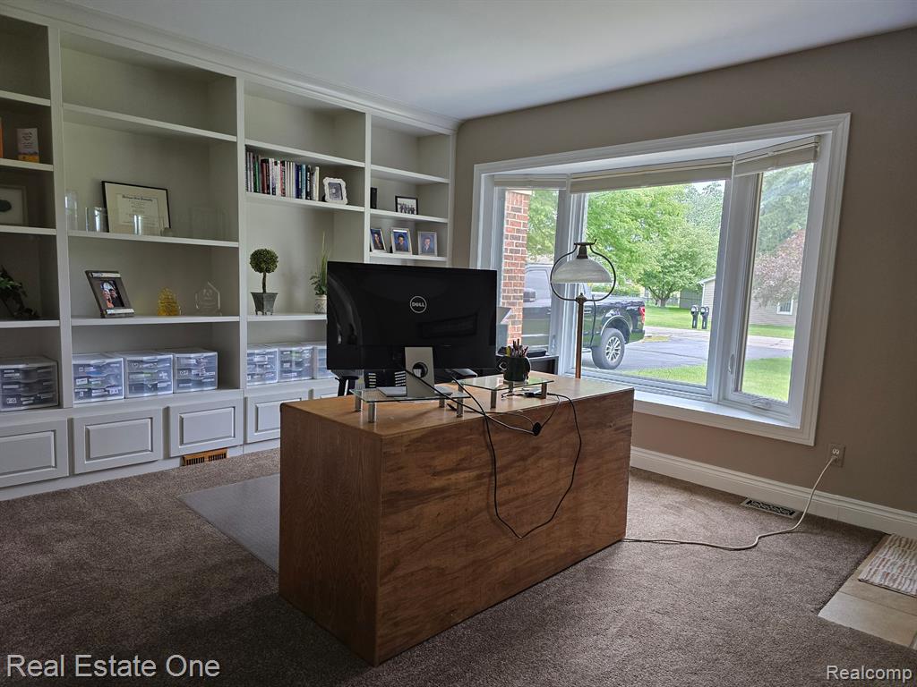 5341 WRIGHT Drive, Troy, MI 48098 — Photo 17