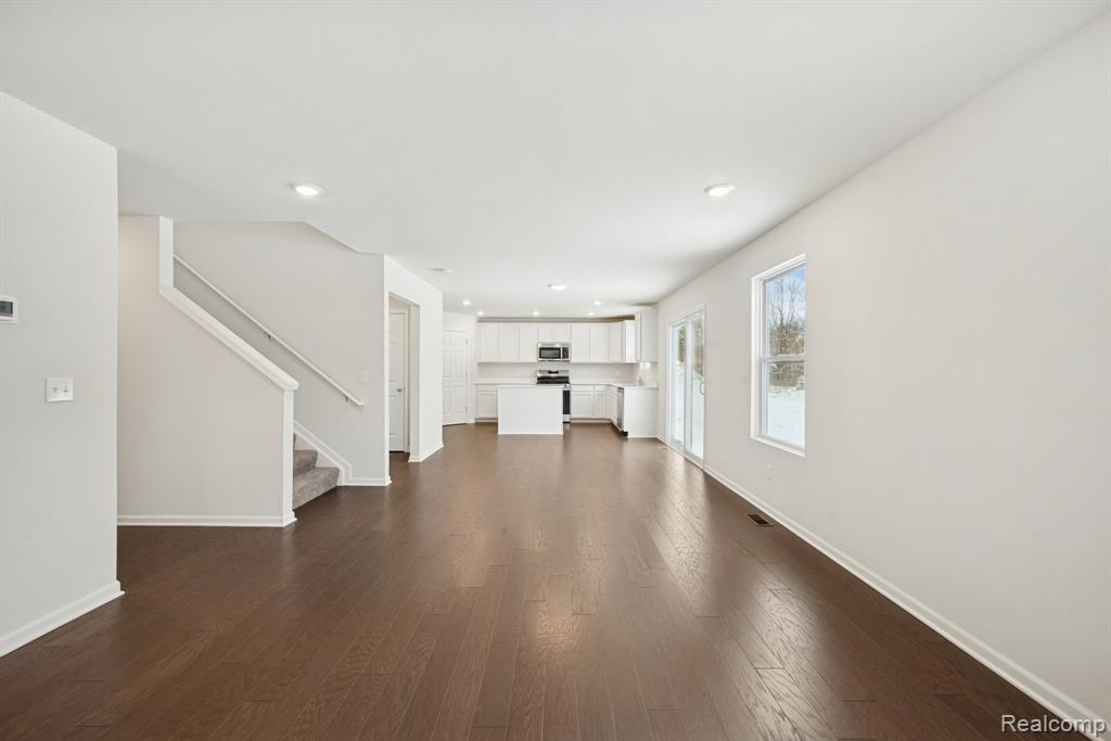 435 Hidden River W, Holly, MI 48442 — Photo 11