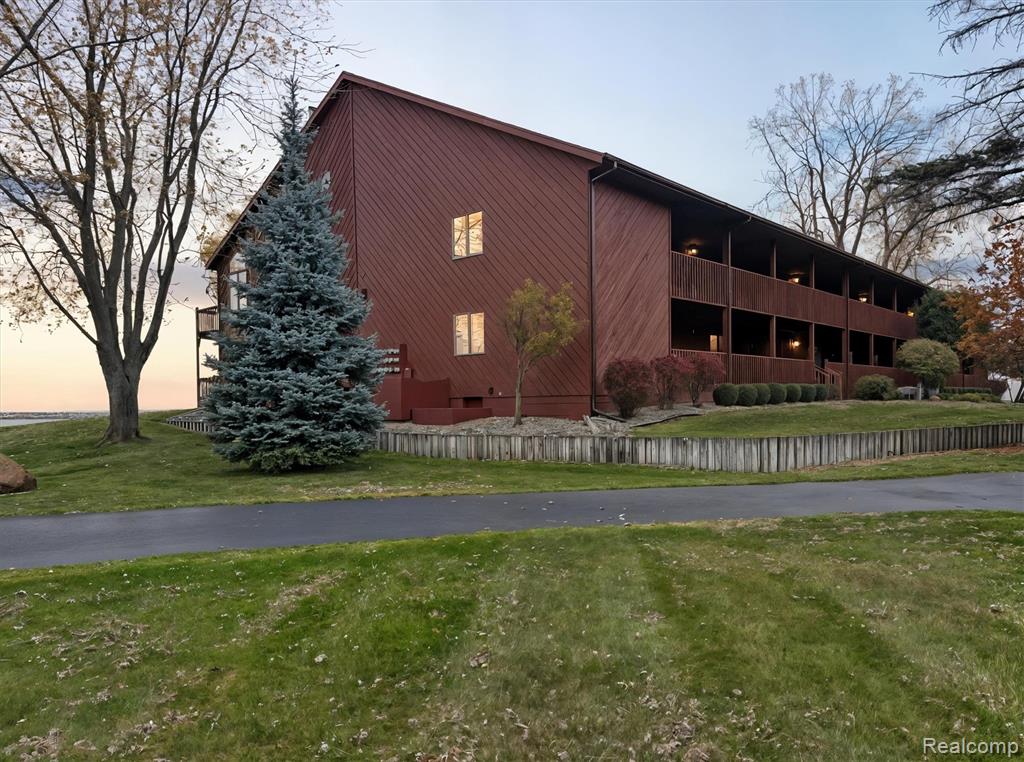 331 Lakeview, 18, Port Austin, MI 48467 — front exterior