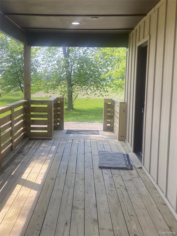 7977 N Portsmouth Road, Bay City, MI 48708 — Photo 10