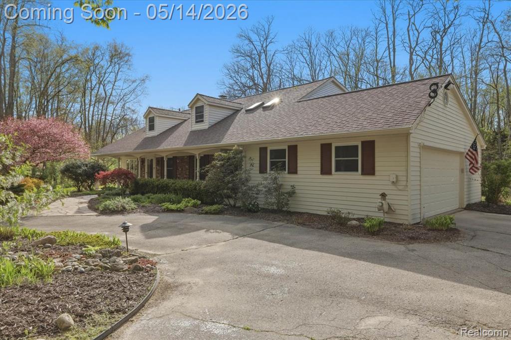 8765 Clement Road, Clarkston, MI — Photo 5