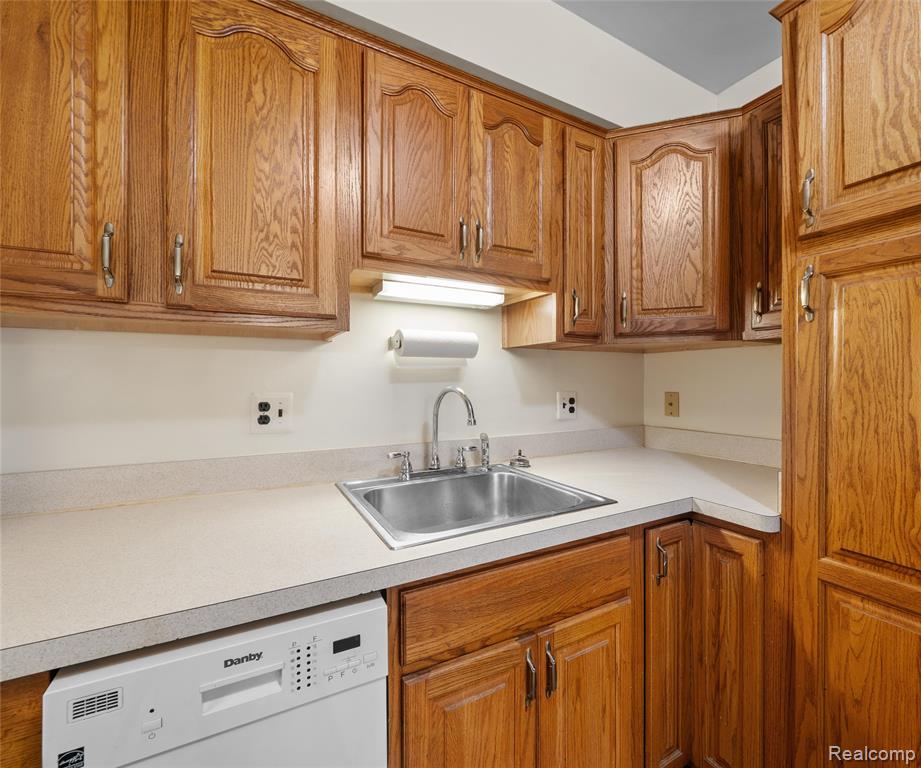 10401 Willow Road, Willis, MI 48191 — Photo 15