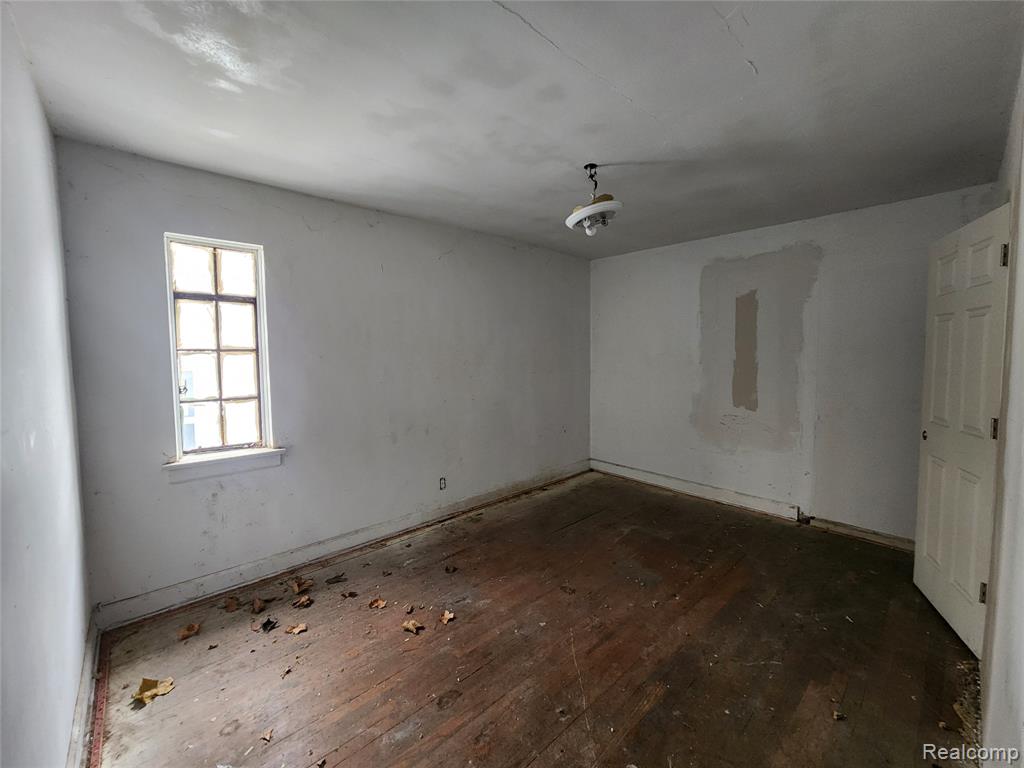 8372 Carlin Street, Detroit, MI 48228 — Photo 16