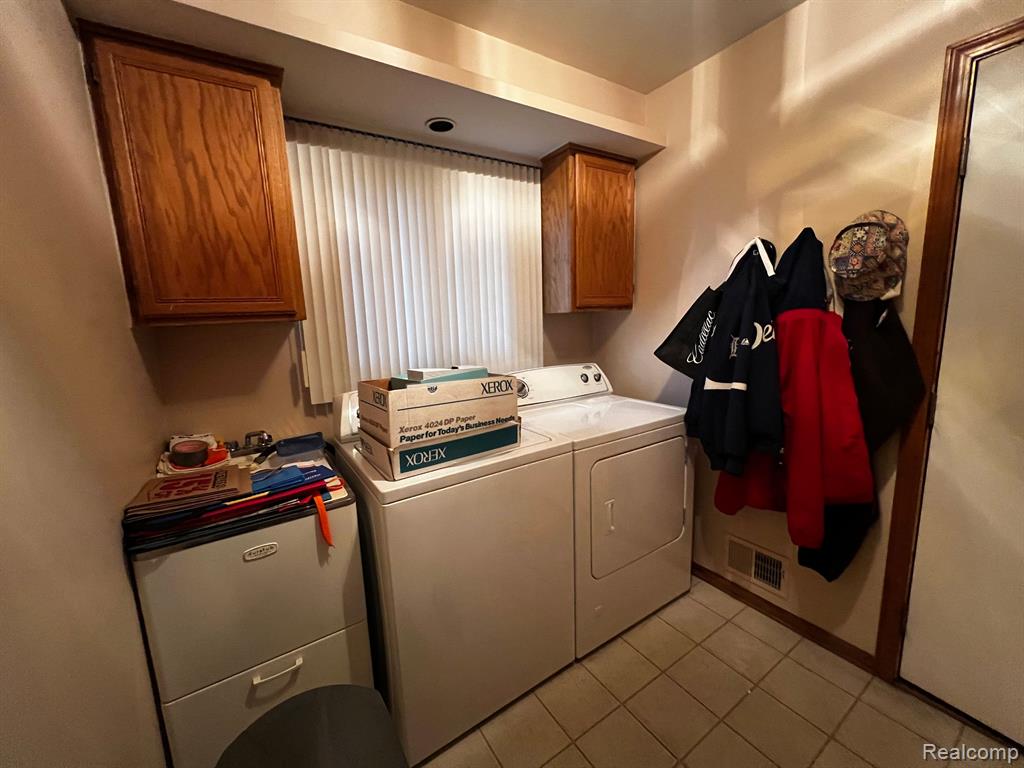 40363 DENBIGH Drive, Sterling Heights, MI 48310 — Photo 25