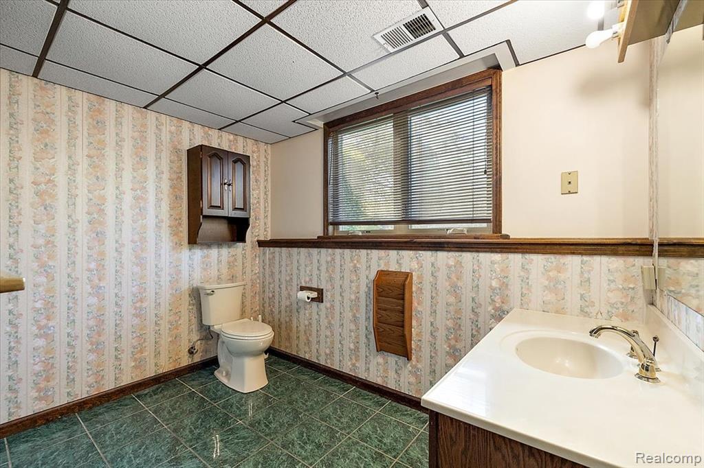 1081 Eagle Nest Drive, Rochester, MI 48306 — Photo 27
