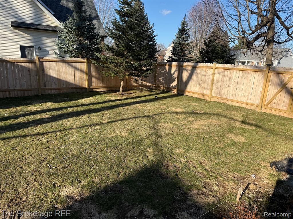 9133 PEMBROOK Drive, Davison, MI 48423 — Photo 40