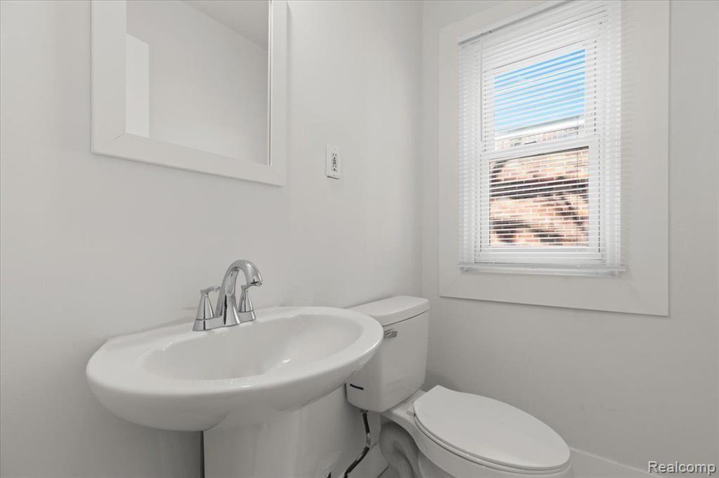 17567 Greenlawn Street, Detroit, MI 48221 — Photo 12