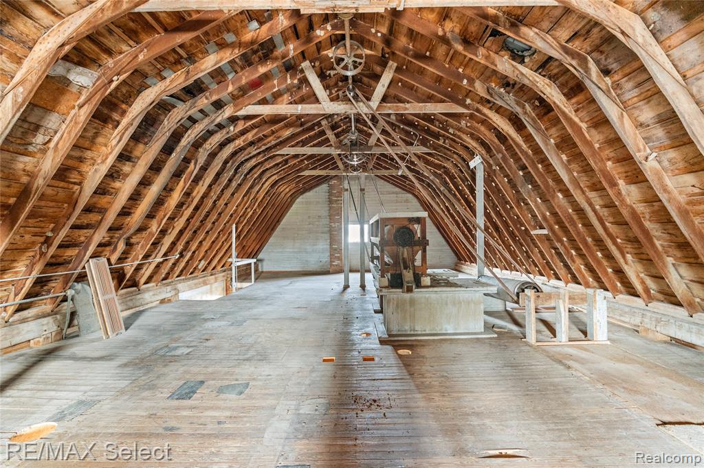 8572 Silver Lake Road, Linden, MI 48451 — Photo 39
