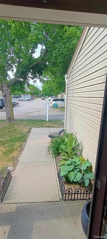 7506 Culpepper Court, Westland, MI — Photo 5