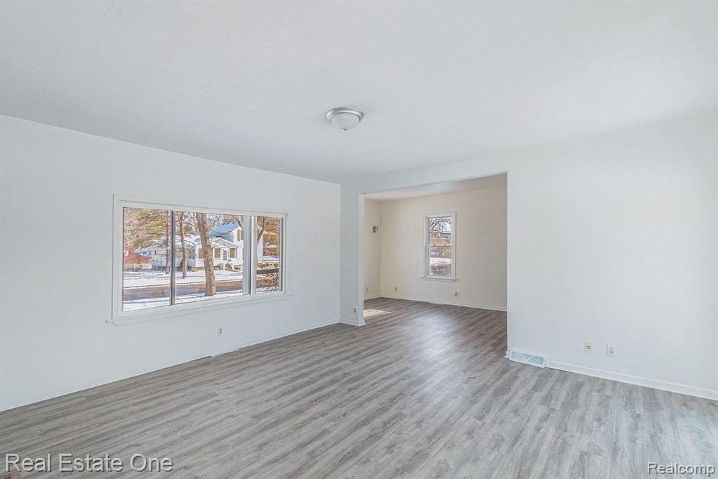 513 N MAIN Street, Bellevue, MI 49021 — Photo 4