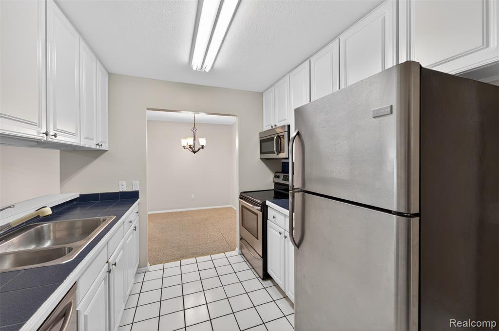 1484 Leisure Drive, Flint, MI 48507 — Photo 23