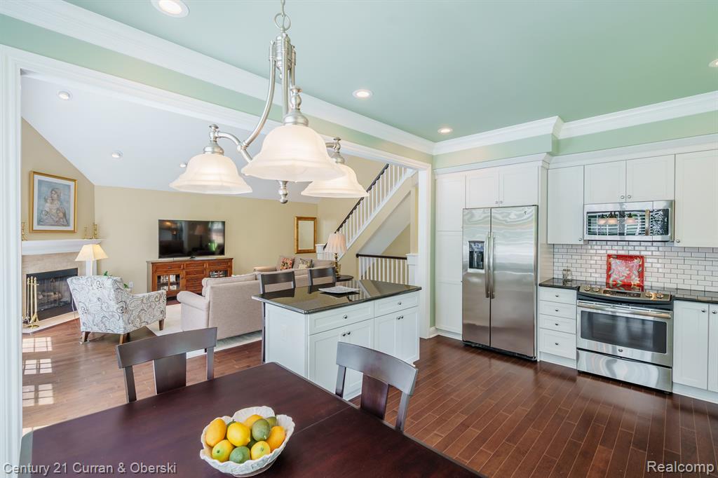 439 COVINGTON Court, Northville, MI 48168 — Photo 11