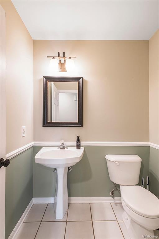 5375 OLEKSYN Road, Flint, MI 48504 — Photo 16