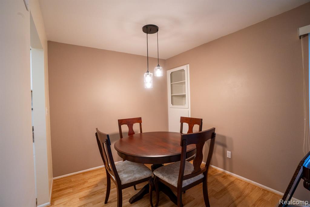 1750 MONTICELLO Street, 6, Trenton, MI 48183 — Photo 9