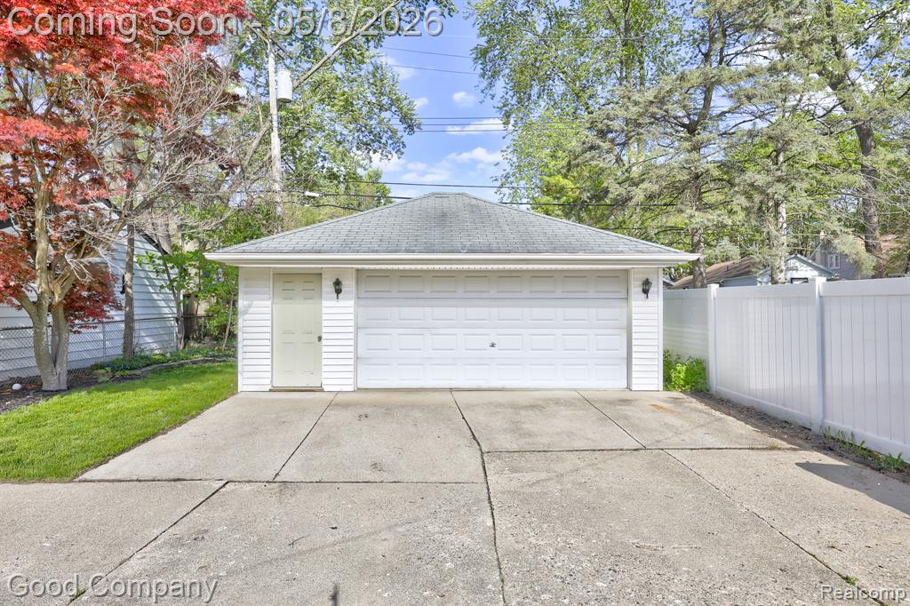 928 Marywood Drive, Royal Oak, MI 48067 — Photo 37