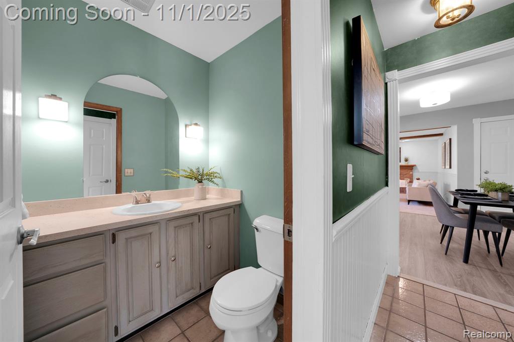 6893 Mountain Drive, Troy, MI 48098 — Photo 21