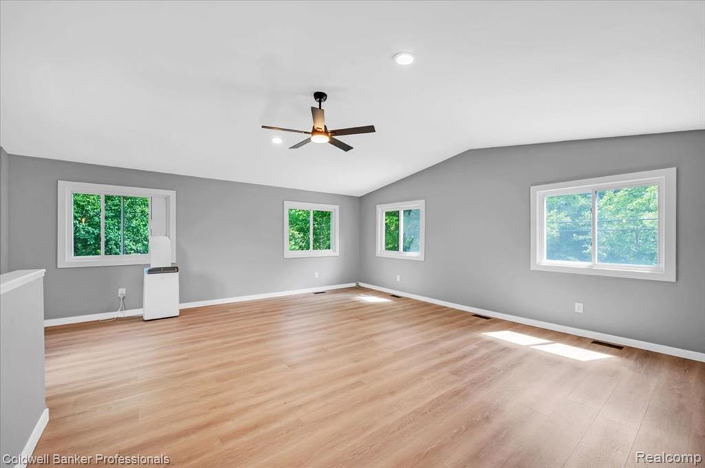 470 Oak Grove Drive, Lake Orion, MI 48362 — Photo 20