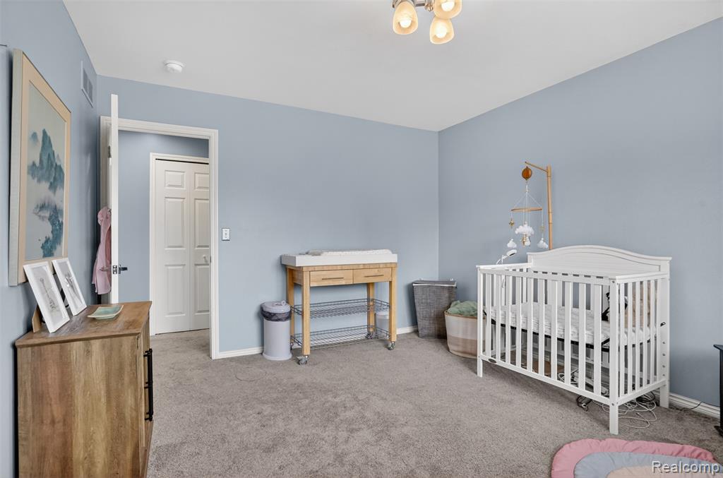 46582 Middle Brook Drive, Macomb, MI 48044 — Photo 22