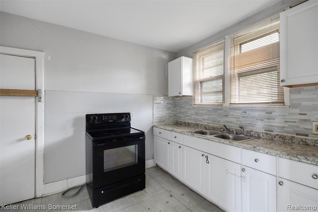 15766 Ferguson Street, Detroit, MI 48227 — Photo 18