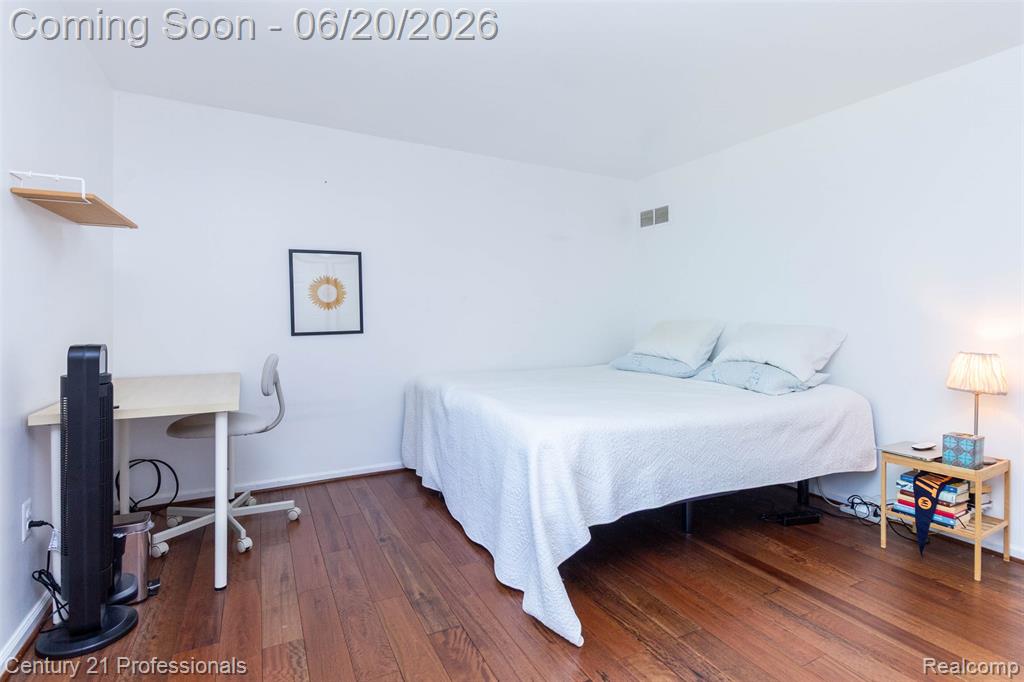 6241 Smithfield Drive, Troy, MI 48085 — Photo 28