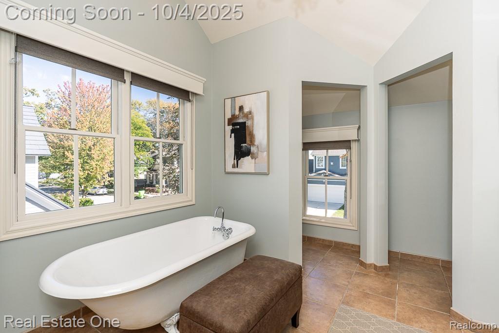 402 W 4th Street, Rochester, MI 48307 — Photo 24