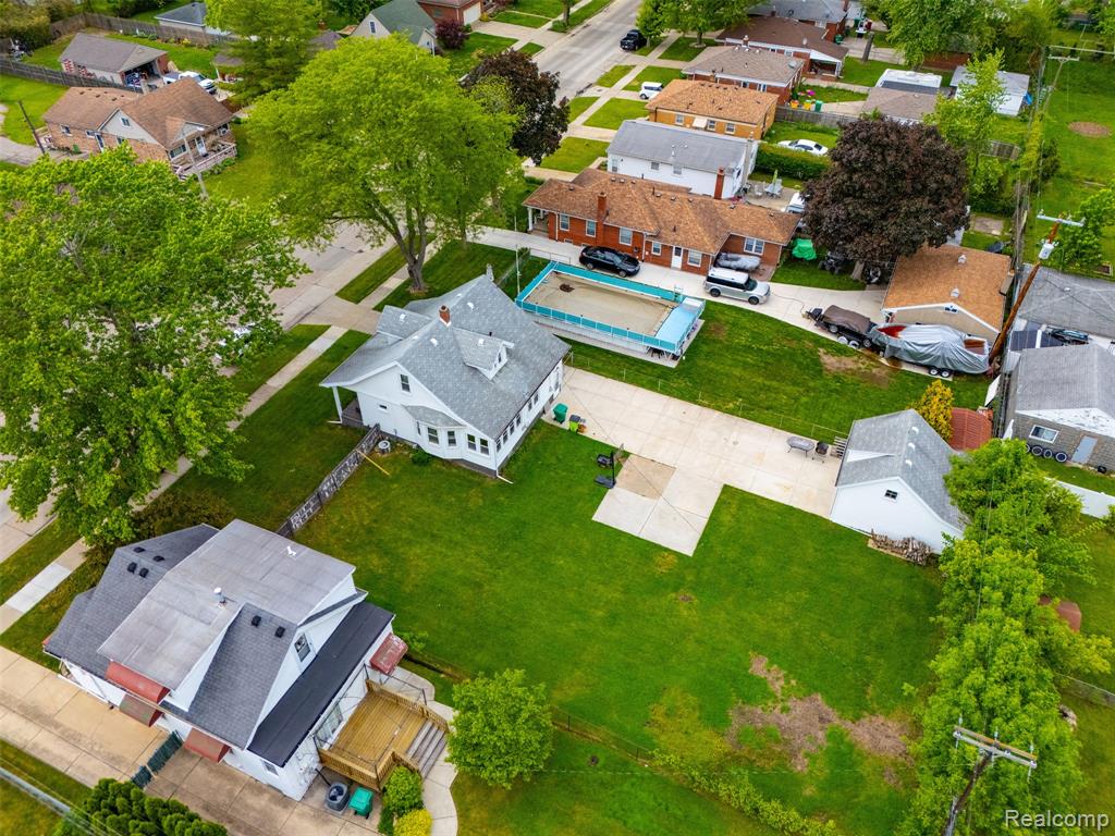 24248 Hayes Avenue, Eastpointe, MI 48021 — Photo 49
