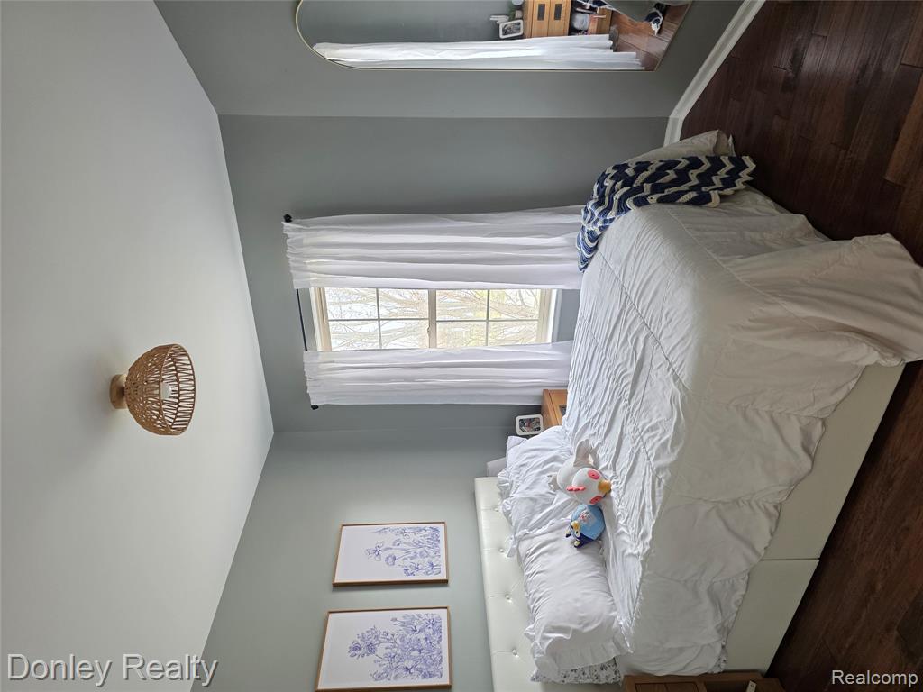 10376 Valley Drive, Goodrich Vlg, MI — Photo 24