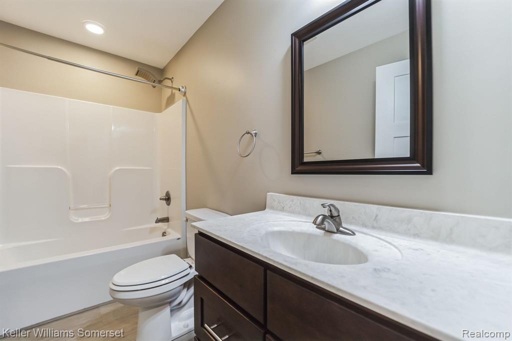 208 PARKVIEW Drive, Kingsley, MI 49649 — Photo 7
