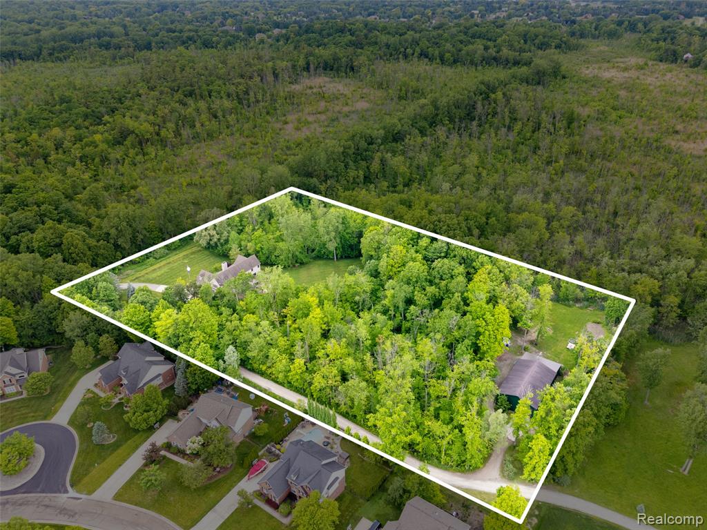 4230 Mill Lake Road, Lake Orion, MI — Photo 94
