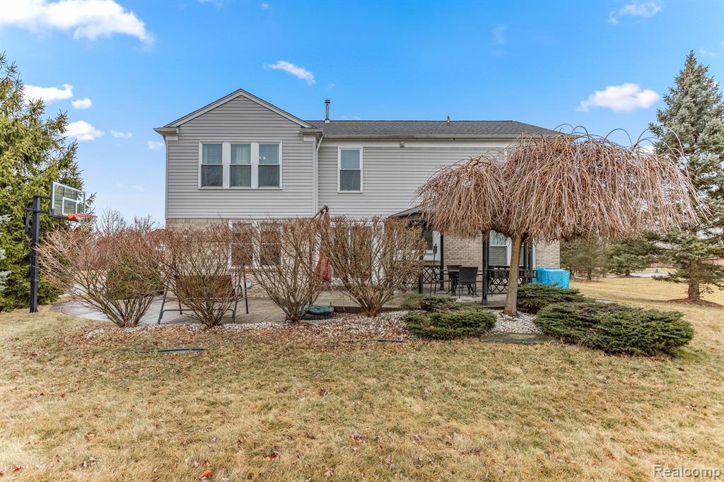 48596 GREENWICH Lane, Canton, MI 48188 — Photo 34