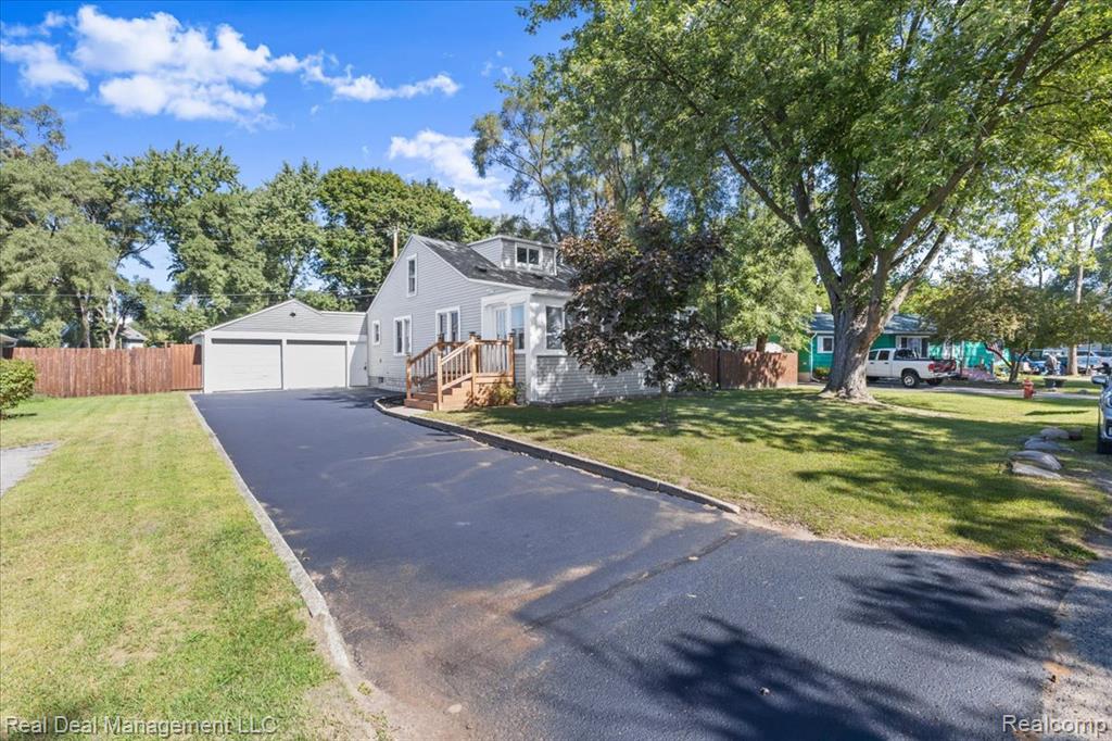 4414 Monroe Avenue, Waterford, MI 48329 — Photo 3