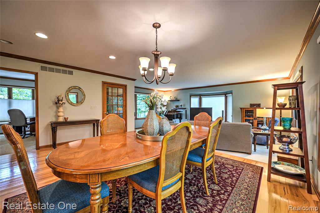 753 Medinah Drive, Rochester Hills, MI 48309 — Photo 14