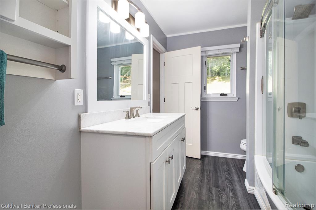 5885 Rockcroft Boulevard, Clarkston, MI — Photo 16