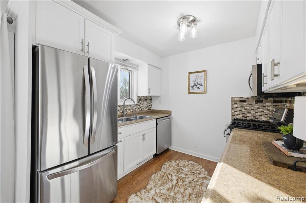 4843 Gilbo Avenue, Waterford, MI 48328 — Photo 14