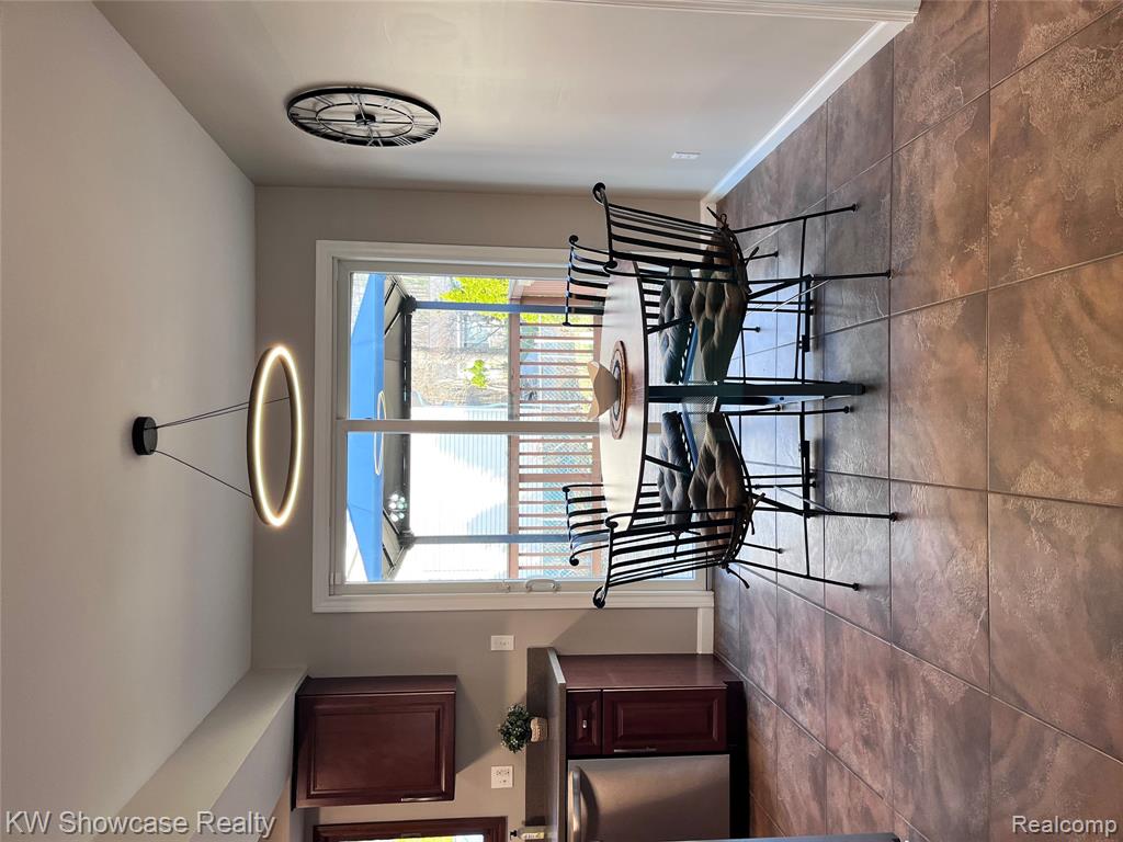 2034 E Nalone, Wixom, MI 48393 — Photo 5