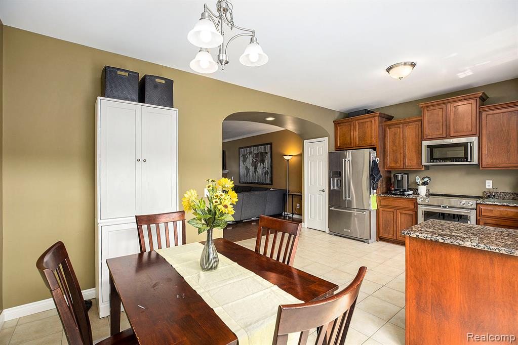 5975 Windemere Lane, Shelby Twp, MI 48316 — Photo 9