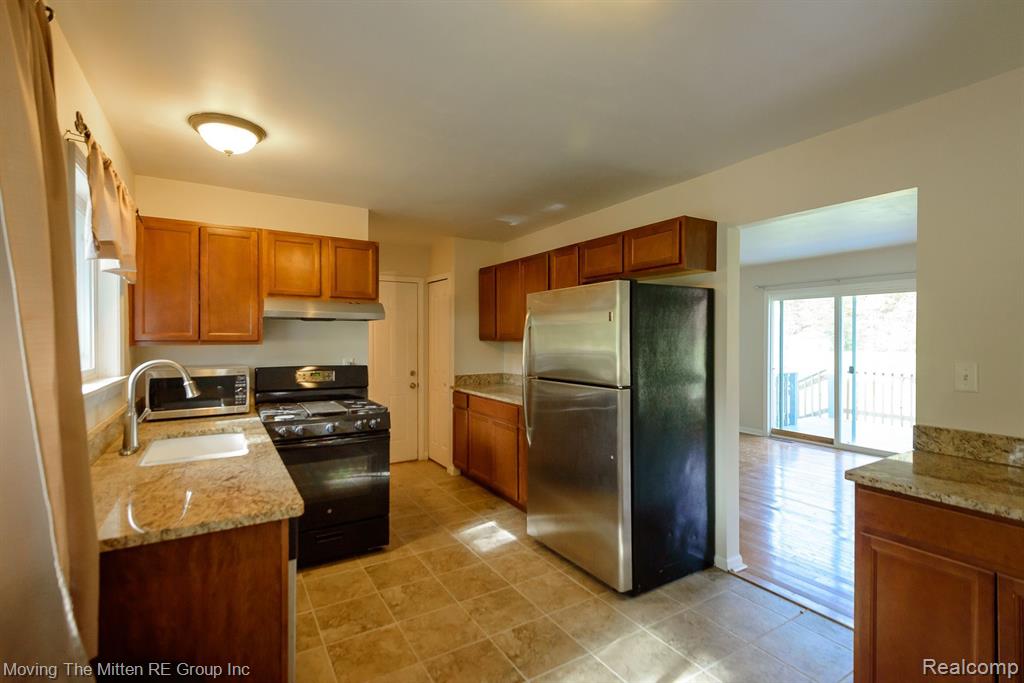 43654 CROWLEY Road, Van Buren, MI 48111 — Photo 13