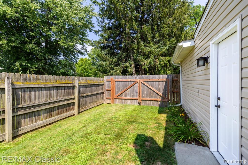 9309 Eagle Hill Drive, Clarkston, MI — Photo 29