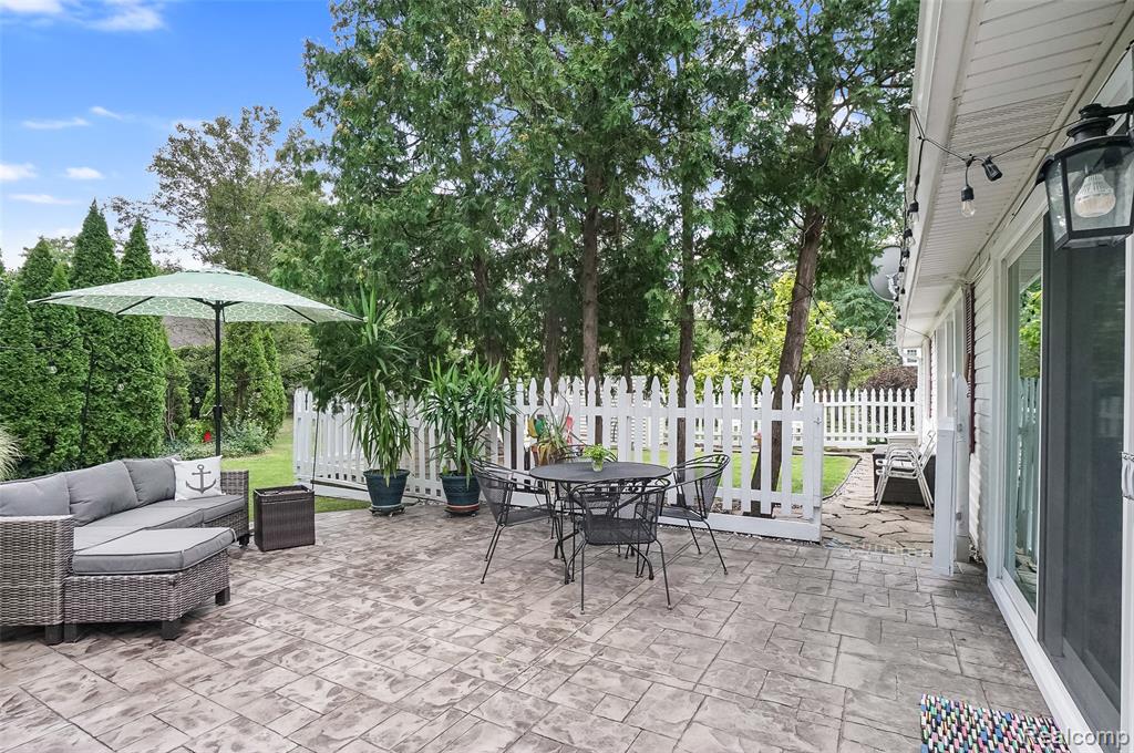 4714 Butler Drive, Troy, MI 48085 — Photo 33