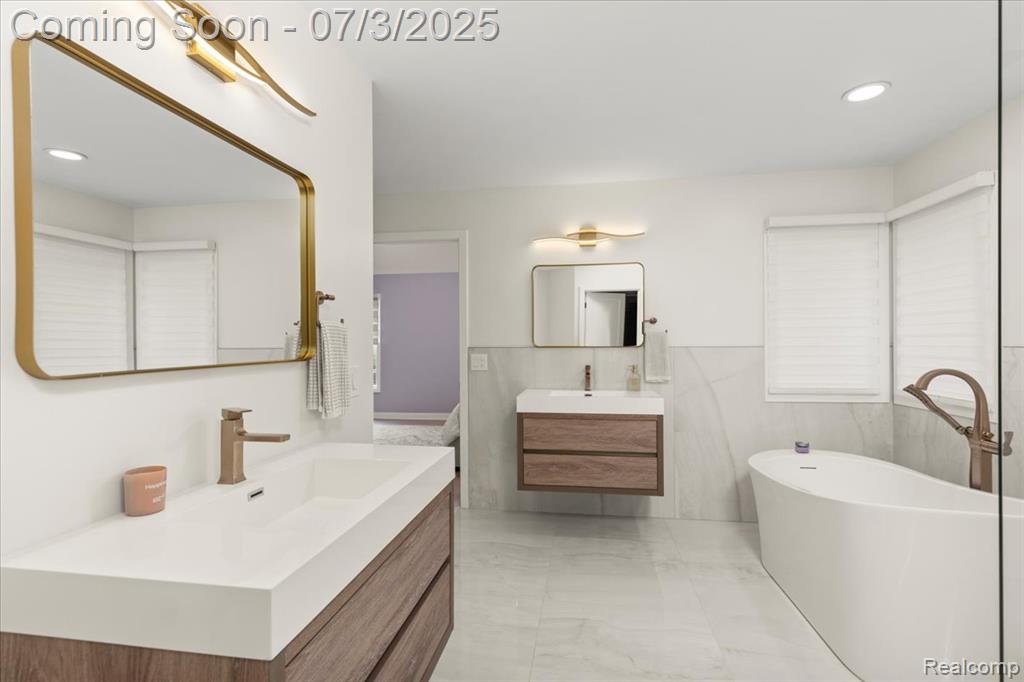49688 Crystalline Drive, Macomb, MI 48044 — Photo 33
