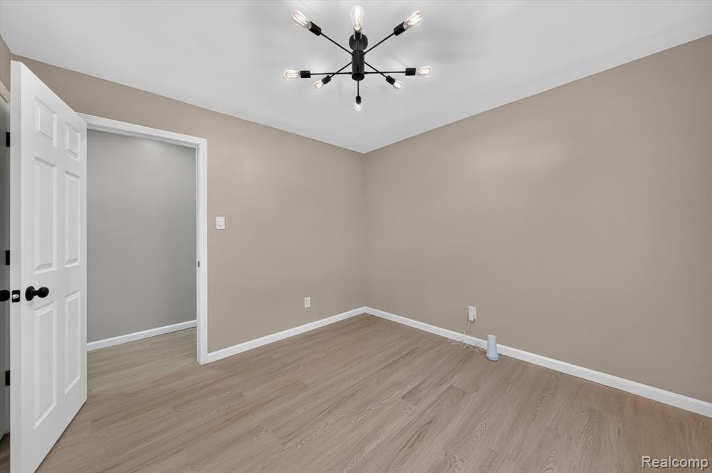 19391 Sussex Street, Detroit, MI 48235 — Photo 17