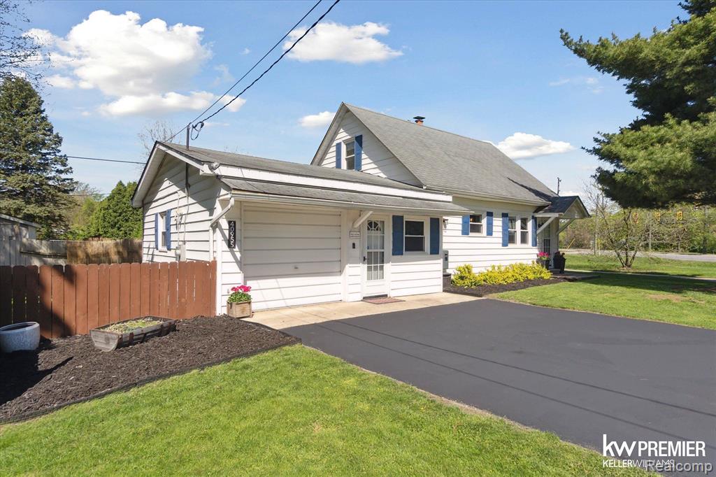 40955 Utica Road, Sterling Heights, MI 48313 — Photo 2