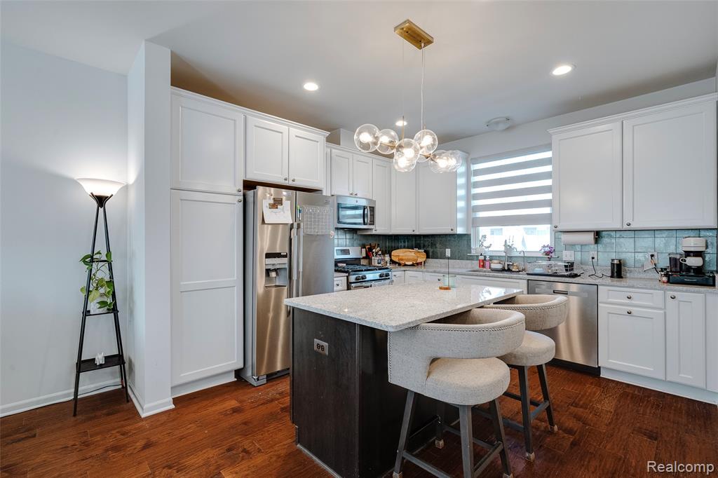 3211 Johanna Ware, Wixom, MI 48393 — Photo 9