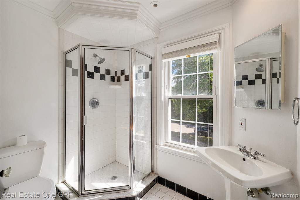 8032 Huntington Road, Huntington Woods, MI — Photo 26