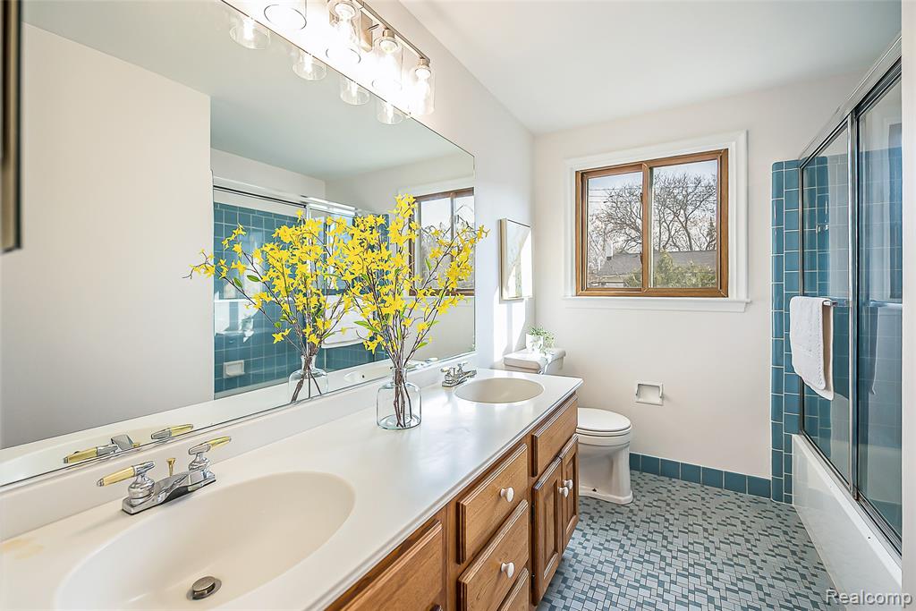1937 Alhambra Drive, Ann Arbor, MI 48103 — Photo 38
