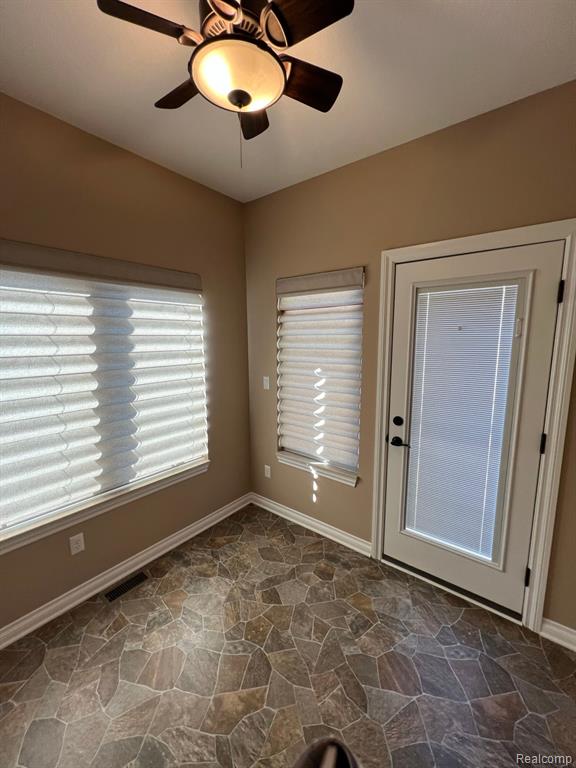 5954 PURPLE MARTIN Drive, South Rockwood, MI — Photo 13