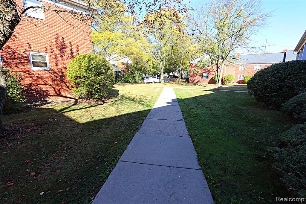 27654 E Echo Valley E Street, 232, Farmington Hills, MI 48334 — Photo 26
