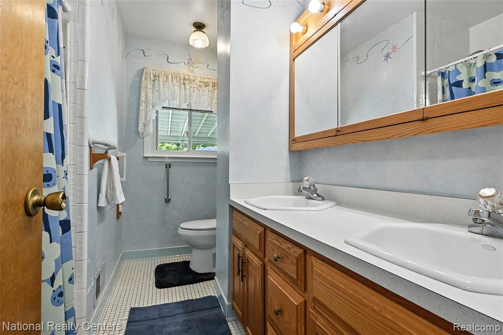 9365 Tavistock Dr., Plymouth, MI 48170 — Photo 11