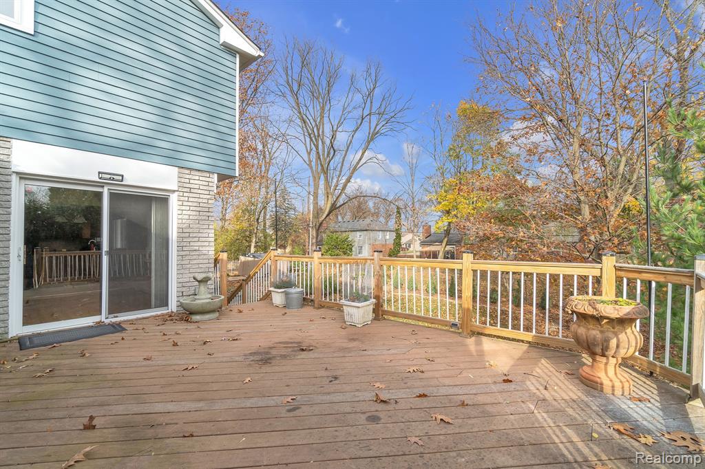4248 WHITEBIRCH Drive, West Bloomfield, MI 48323 — Photo 55
